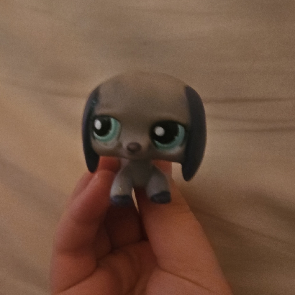 authentic #1367 g7 littlest pet shop old dachsund.